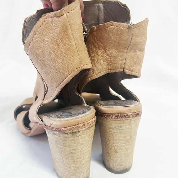 FREE PEOPLE Zipper Gladiator Leather Sandals Blush Pink Block 3” Heels Size 38/7 - Picture 5 of 8